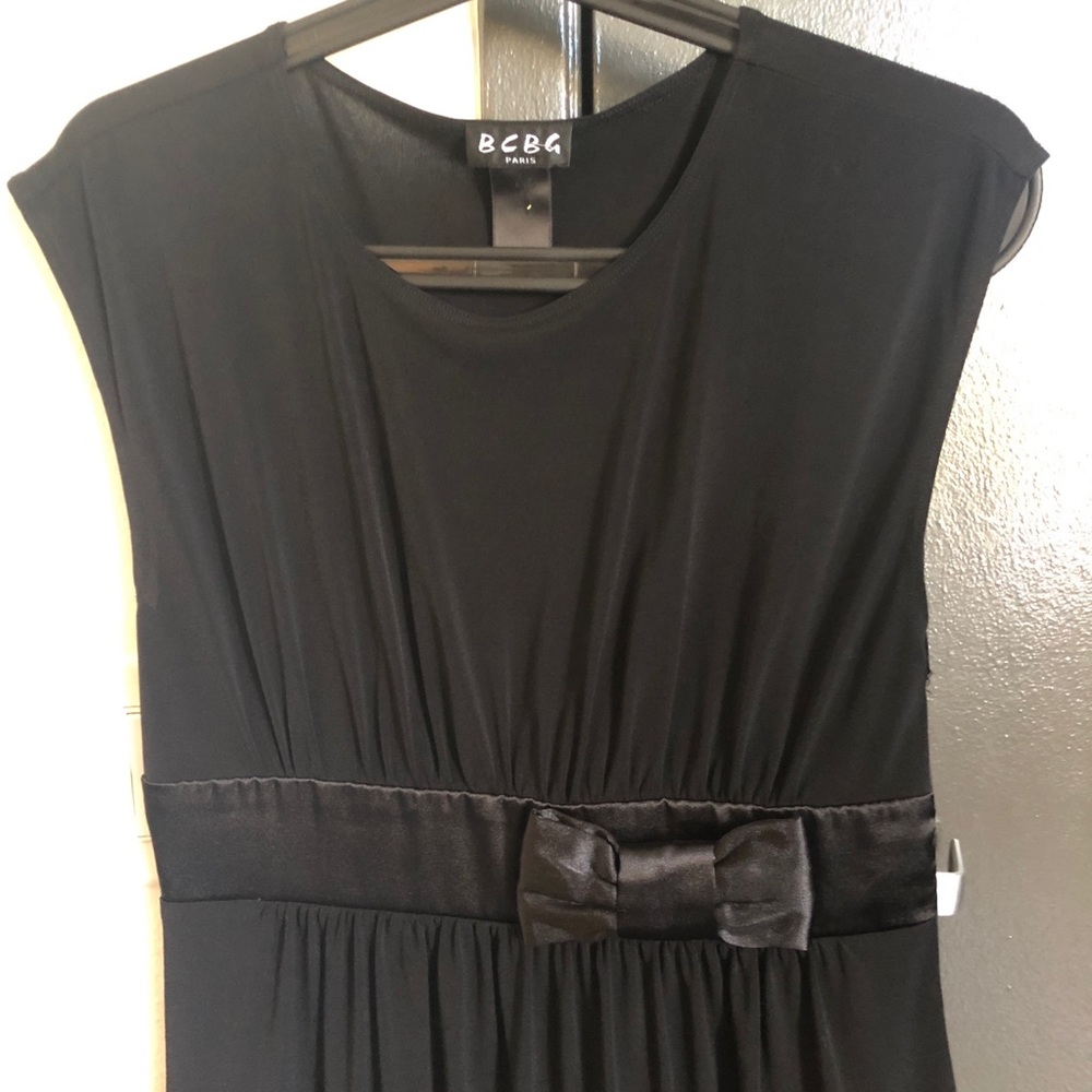 BCBG PARIS BOW BLACK DRESS